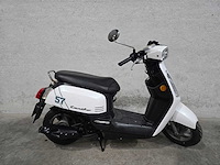 Sym - bromscooter - tonik - 4t 45km uitvoering f589rl - afbeelding 2 van  7