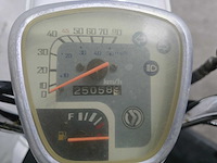 Sym - bromscooter - tonik - 4t 45km uitvoering f589rl - afbeelding 7 van  7