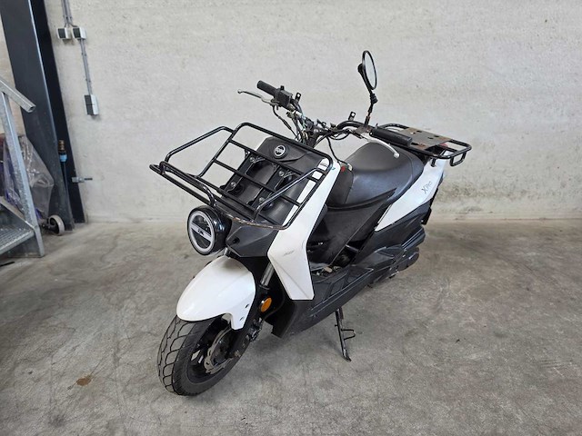 Sym - bromscooter - x-pro - 4t 45km uitvoering fhr81z - afbeelding 3 van  8