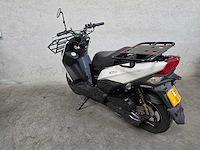 Sym - bromscooter - x-pro - 4t 45km uitvoering fhr81z - afbeelding 6 van  8