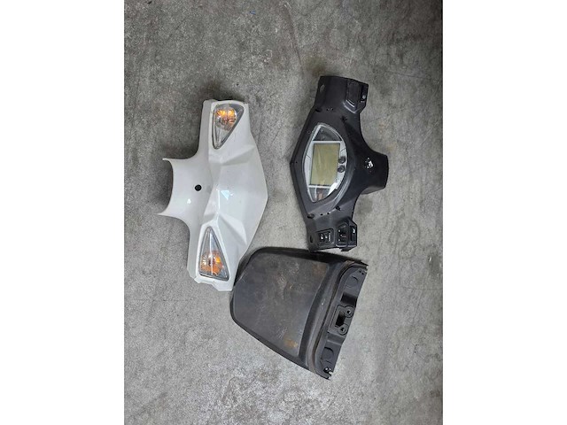 Sym - bromscooter - x-pro - 4t 45km uitvoering fhr81z - afbeelding 7 van  8