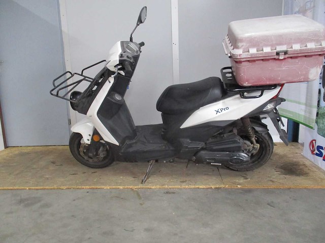 Sym - bromscooter - x-pro e5 injectie - scooter - afbeelding 1 van  11