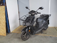 Sym - bromscooter - x-pro euro 5 injectie - scooter - afbeelding 3 van  10