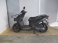 Sym - bromscooter - x-pro euro 5 injectie - scooter - afbeelding 1 van  7