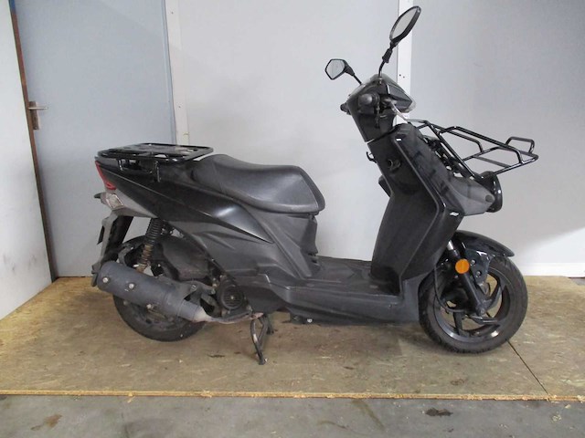 Sym - bromscooter - x-pro euro 5 injectie - scooter - afbeelding 4 van  7