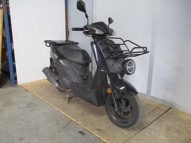 Sym - bromscooter - x-pro euro 5 injectie - scooter - afbeelding 6 van  10