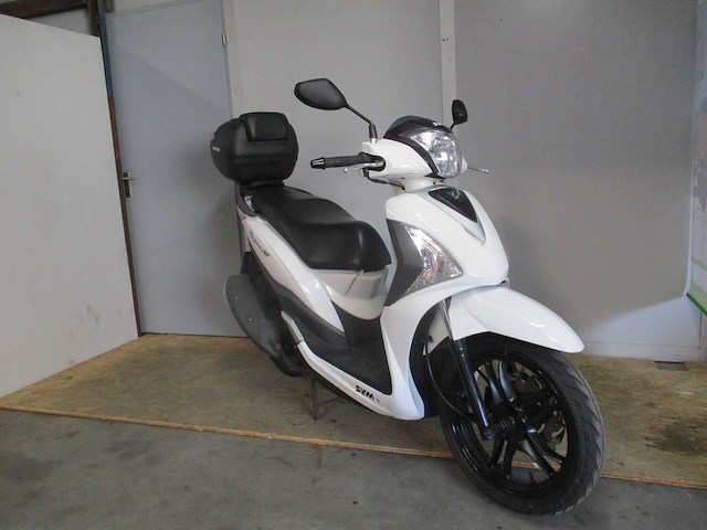 Sym - scooter - symphony st 125 - motorcycle - afbeelding 7 van  11
