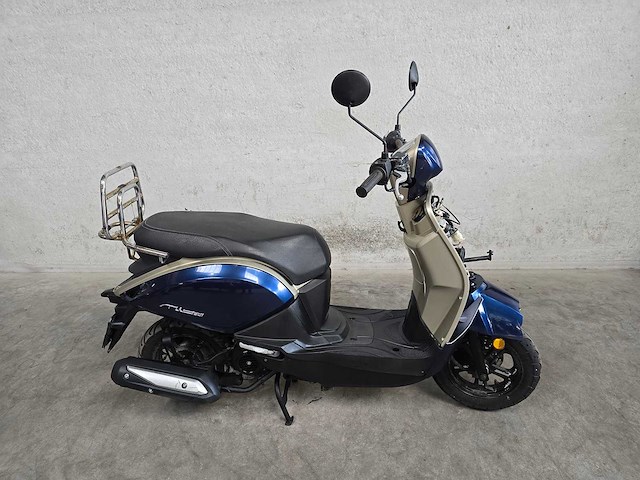 Sym - snor scooter - mio - moped 4t 25km uitvoering dzf45l - afbeelding 1 van  3