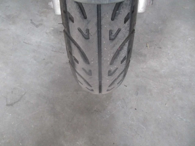 Sym - snorscooter - allo - scooter - afbeelding 6 van  11