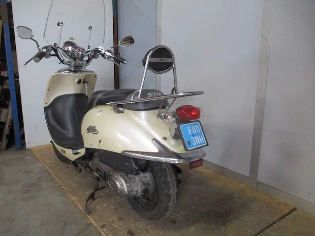 Sym - snorscooter - allo - scooter - afbeelding 2 van  11