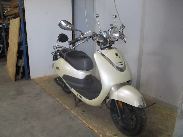Sym - snorscooter - allo - scooter - afbeelding 7 van  11