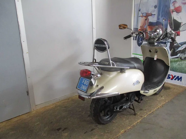 Sym - snorscooter - allo - scooter - afbeelding 9 van  11