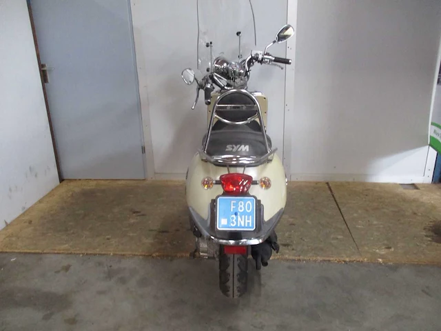 Sym - snorscooter - allo - scooter - afbeelding 10 van  11