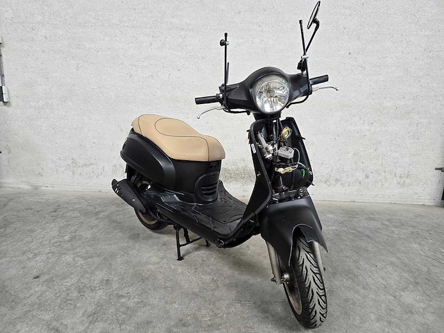 Sym - snorscooter - fiddle ii - 4t 25km uitvoering dkb90b - afbeelding 3 van  6