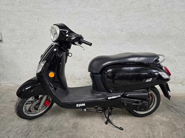 Sym - snorscooter - fiddle iii - 4t 25km uitvoering dbz26j - afbeelding 1 van  5