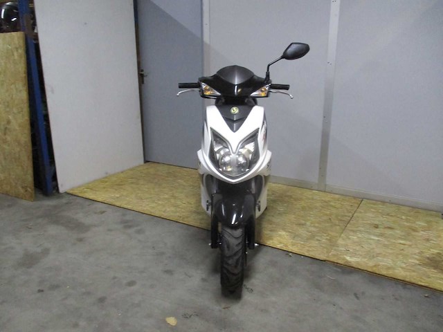 Sym - snorscooter - jet4 50 - scooter - afbeelding 5 van  11