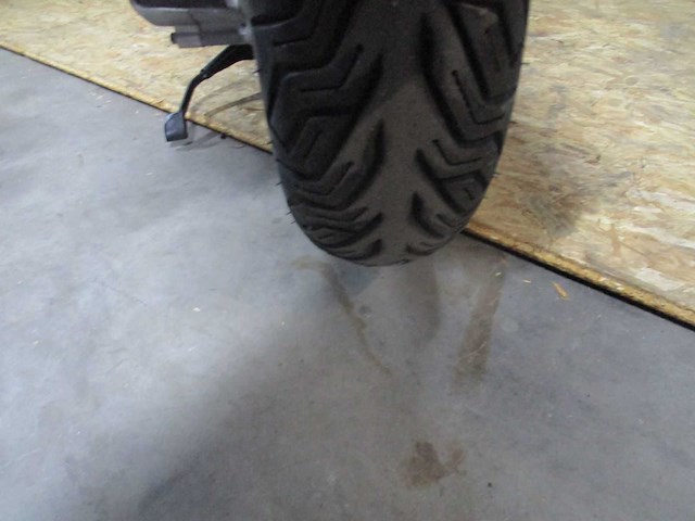 Sym - snorscooter - jet4 50 - scooter - afbeelding 11 van  11