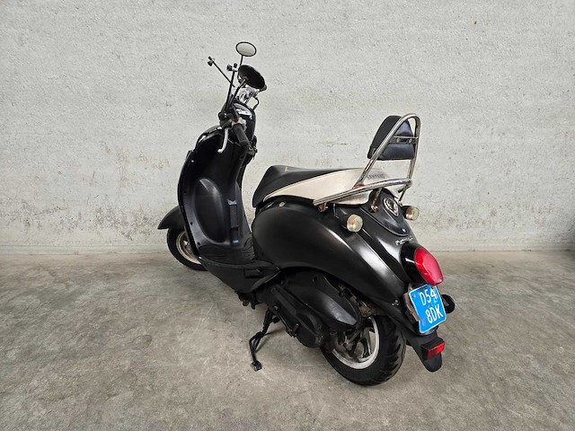 Sym - snorscooter - mio 50 - 4t 25km uitvoering d548dk - afbeelding 6 van  7