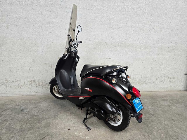 Sym - snorscooter - mio 50 - 4t 25km uitvoering d801tf - afbeelding 6 van  7