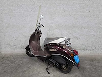 Sym - snorscooter - mio 50 - 4t 25km uitvoering d906bp - afbeelding 5 van  7