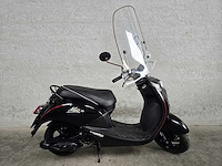 Sym - snorscooter - mio 50 - 4t 25km uitvoering dhp22d - afbeelding 2 van  6