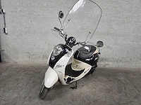 Sym - snorscooter - mio 50 - 4t 25km uitvoering f353ph - afbeelding 3 van  7