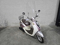 Sym - snorscooter - mio 50 - 4t 25km uitvoering fb812v - afbeelding 4 van  7