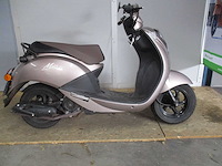 Sym - snorscooter - mio 50 - scooter - afbeelding 8 van  11
