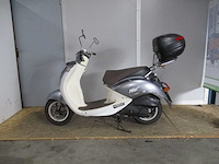 Sym - snorscooter - mio 50 - scooter