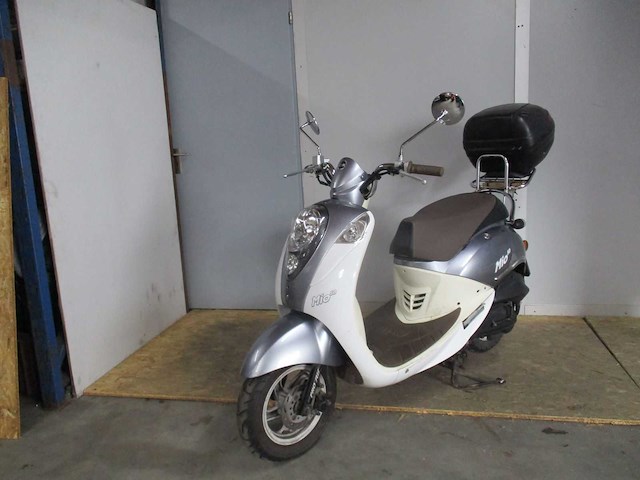 Sym - snorscooter - mio 50 - scooter - afbeelding 4 van  11
