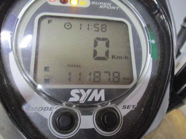 Sym - snorscooter - mio 50 sport - scooter - afbeelding 3 van  8