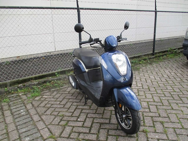 Sym - snorscooter - mio 50i - scooter - afbeelding 7 van  11