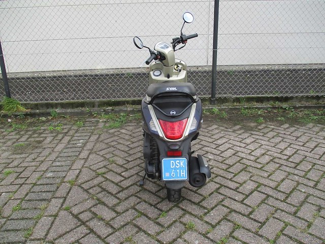 Sym - snorscooter - mio 50i - scooter - afbeelding 10 van  11