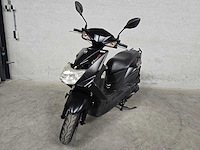 Sym - snorscooter - orbit 3 - 4t 25km uitvoering dzv61s - afbeelding 1 van  3