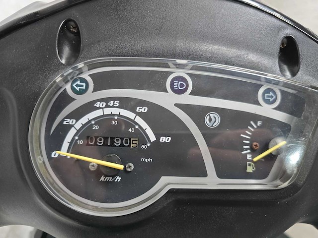 Sym - snorscooter - orbit ll - 4t 25km uitvoering d149zx - afbeelding 6 van  7