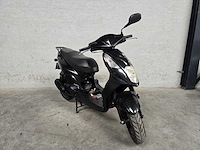 Sym - snorscooter - orbit ll - 4t 25km uitvoering f844sk - afbeelding 2 van  7