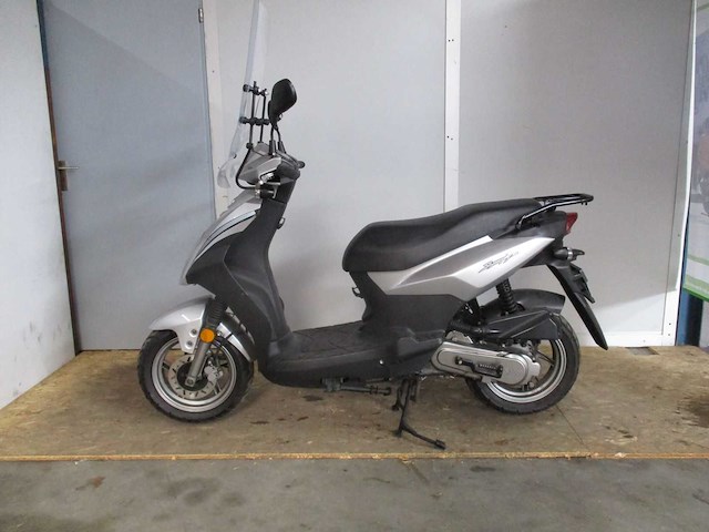 Sym - snorscooter - simply 50 - scooter - afbeelding 1 van  11