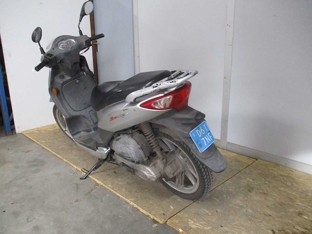 Sym - snorscooter - symphony 50 - scooter - afbeelding 2 van  11