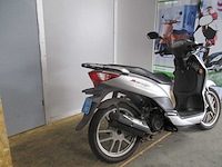 Sym - snorscooter - symphony 50 - scooter - afbeelding 9 van  11