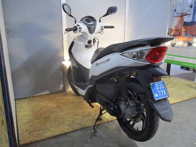 Sym - snorscooter - symphony st e3 - scooter - afbeelding 2 van  11