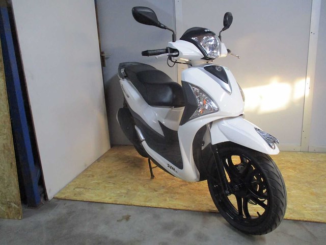 Sym - snorscooter - symphony st e3 - scooter - afbeelding 7 van  11