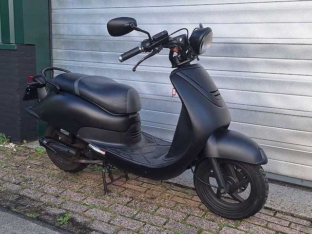 Sym allo 45km bromscooter 4-takt - afbeelding 6 van  7