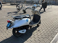 Sym allo snorfietsen & snorscooters - afbeelding 25 van  29