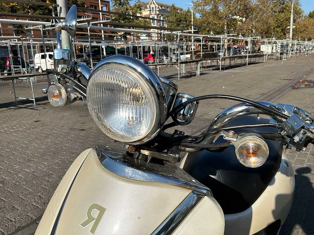 Sym allo snorfietsen & snorscooters - afbeelding 7 van  29