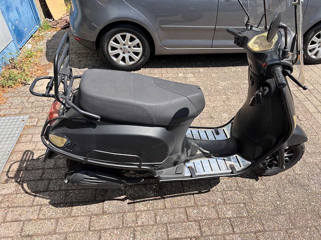 Sym en agm: sym fiddele 2 60s, sym tanik 50,agm retro 50. snorscooters - afbeelding 3 van  93