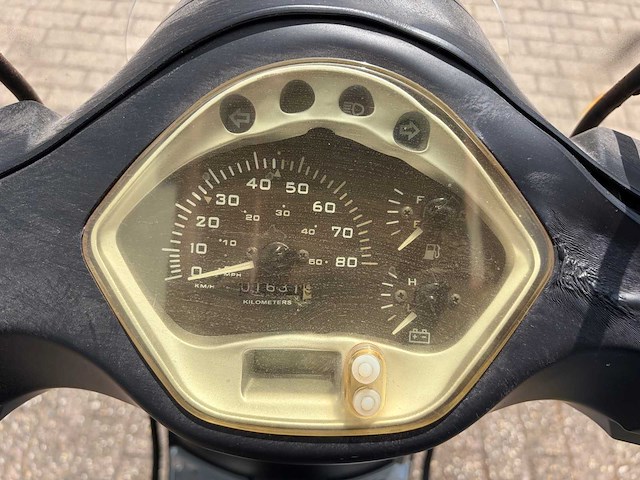 Sym en agm: sym fiddele 2 60s, sym tanik 50,agm retro 50. snorscooters - afbeelding 21 van  93