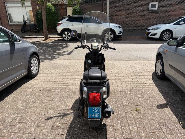 Sym en agm: sym fiddele 2 60s, sym tanik 50,agm retro 50. snorscooters - afbeelding 32 van  93