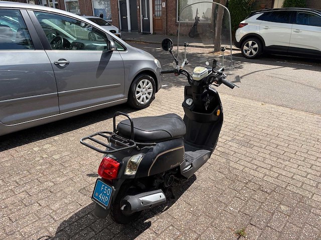 Sym en agm: sym fiddele 2 60s, sym tanik 50,agm retro 50. snorscooters - afbeelding 33 van  93