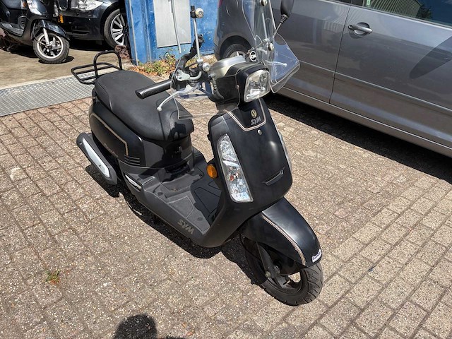 Sym en agm: sym fiddele 2 60s, sym tanik 50,agm retro 50. snorscooters - afbeelding 36 van  93