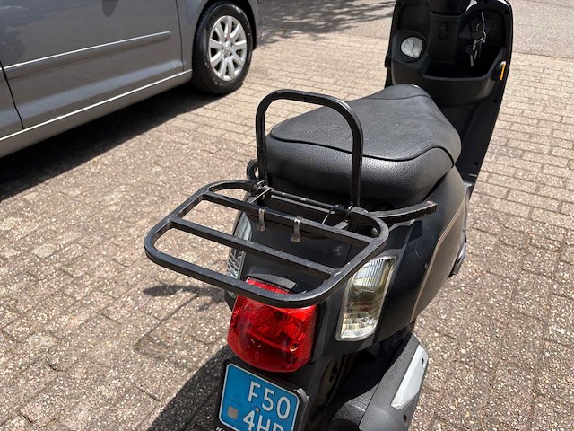 Sym en agm: sym fiddele 2 60s, sym tanik 50,agm retro 50. snorscooters - afbeelding 38 van  93